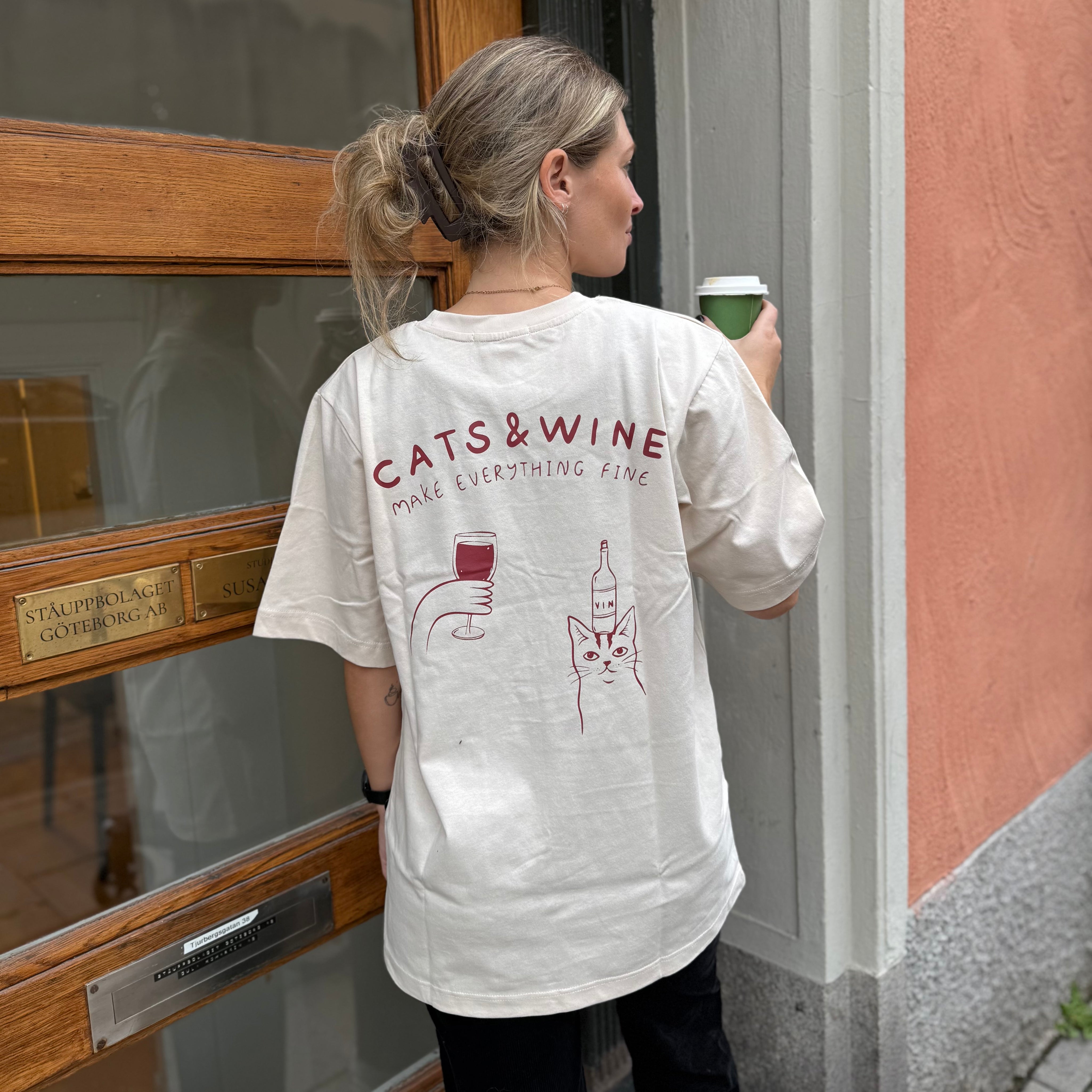 Off-White T-shirt - Cats & Wine Make Everything Fine