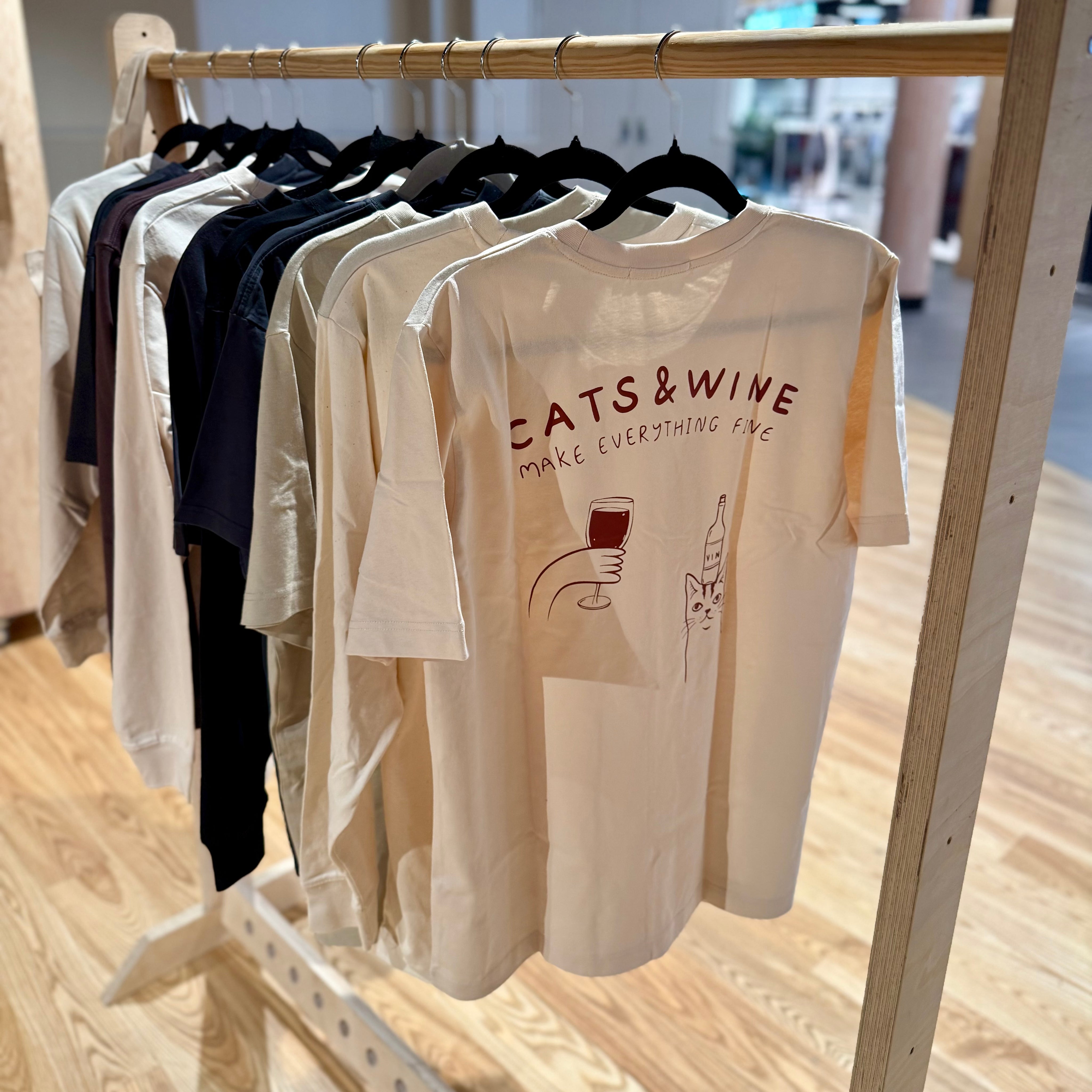 Off-White T-shirt - Cats & Wine Make Everything Fine